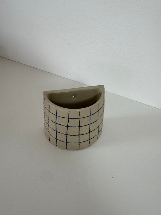 Pot Lucca