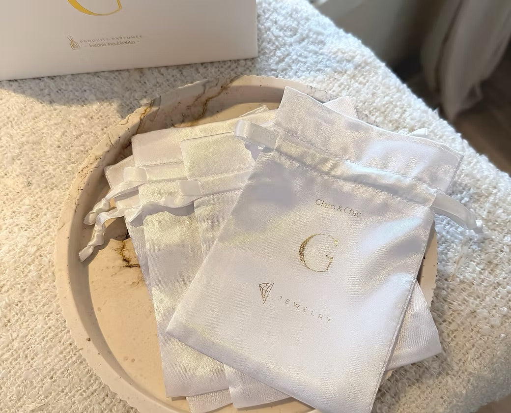 Petit sachet pour poudre parfumée