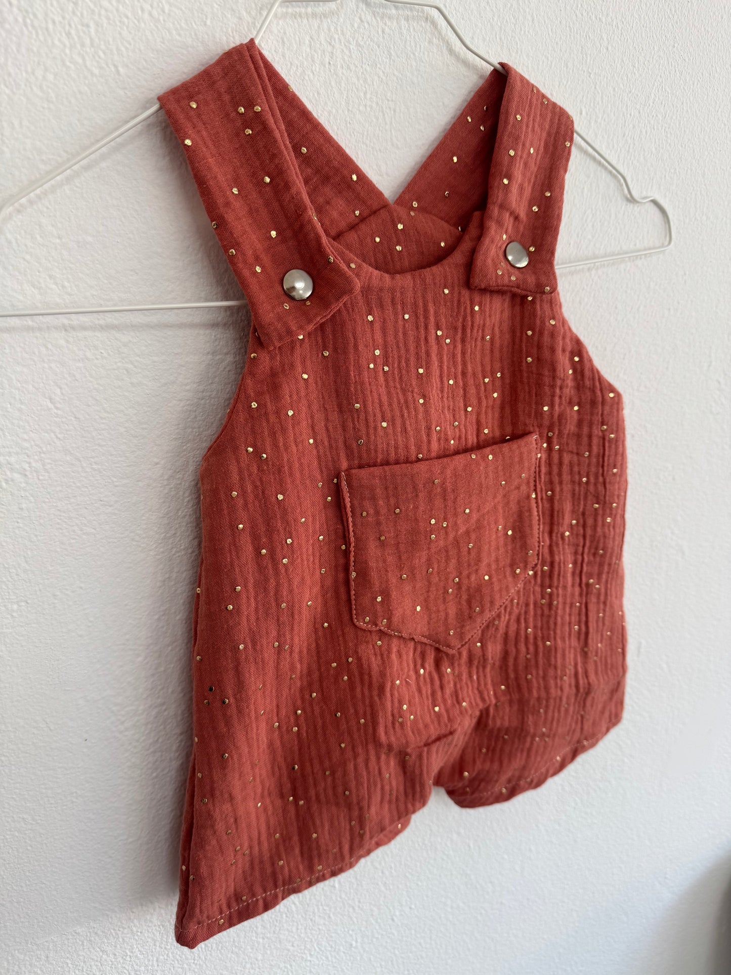 Salopette taille 3-6 mois